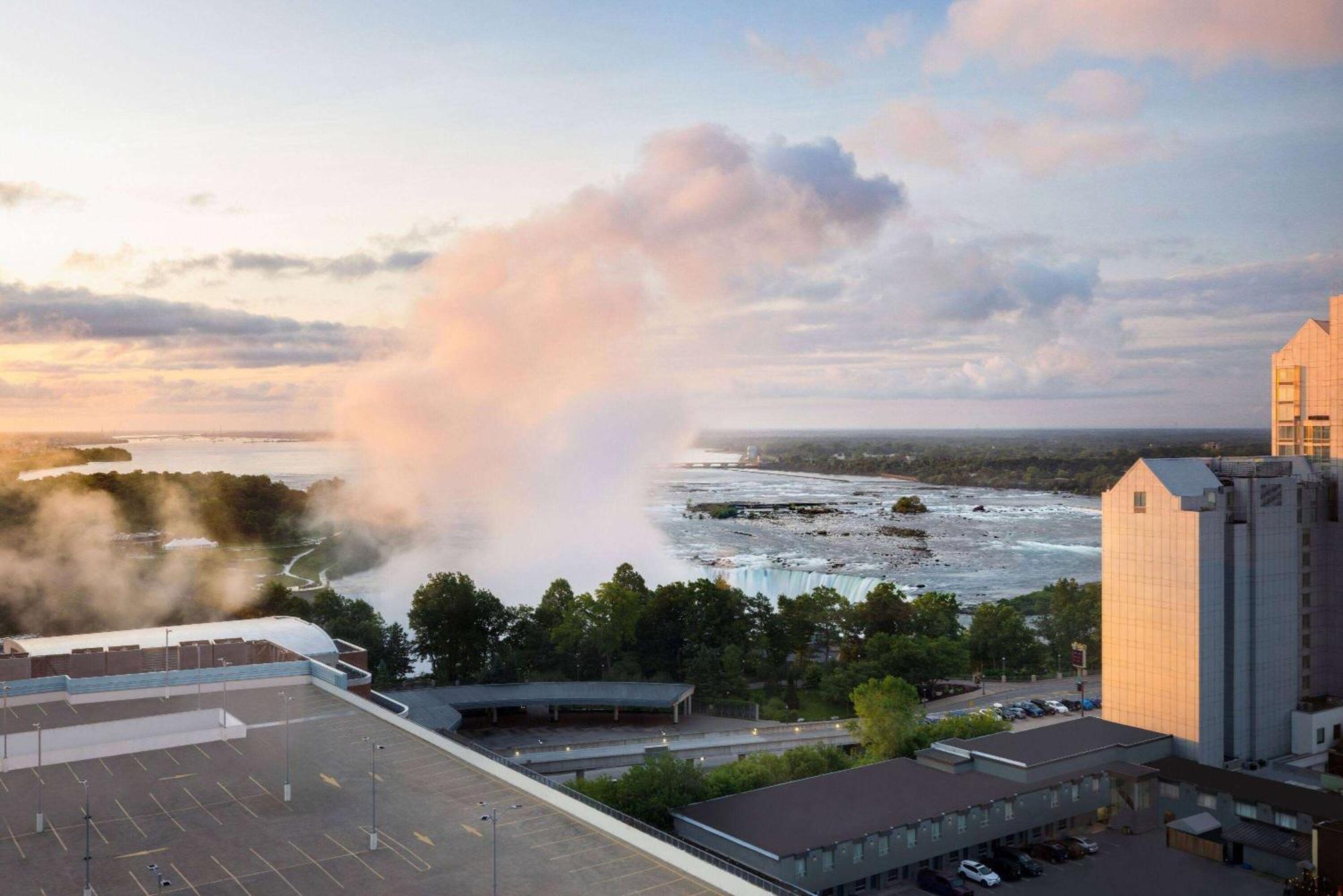 Wyndham Grand Fallsview Hotel Niagara Falls Eksteriør billede